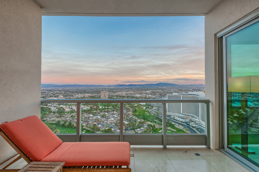 Turnberry Towers Las Vegas Luxury Condos Turnberry Towers Las Vegas Luxury Condos For Sale