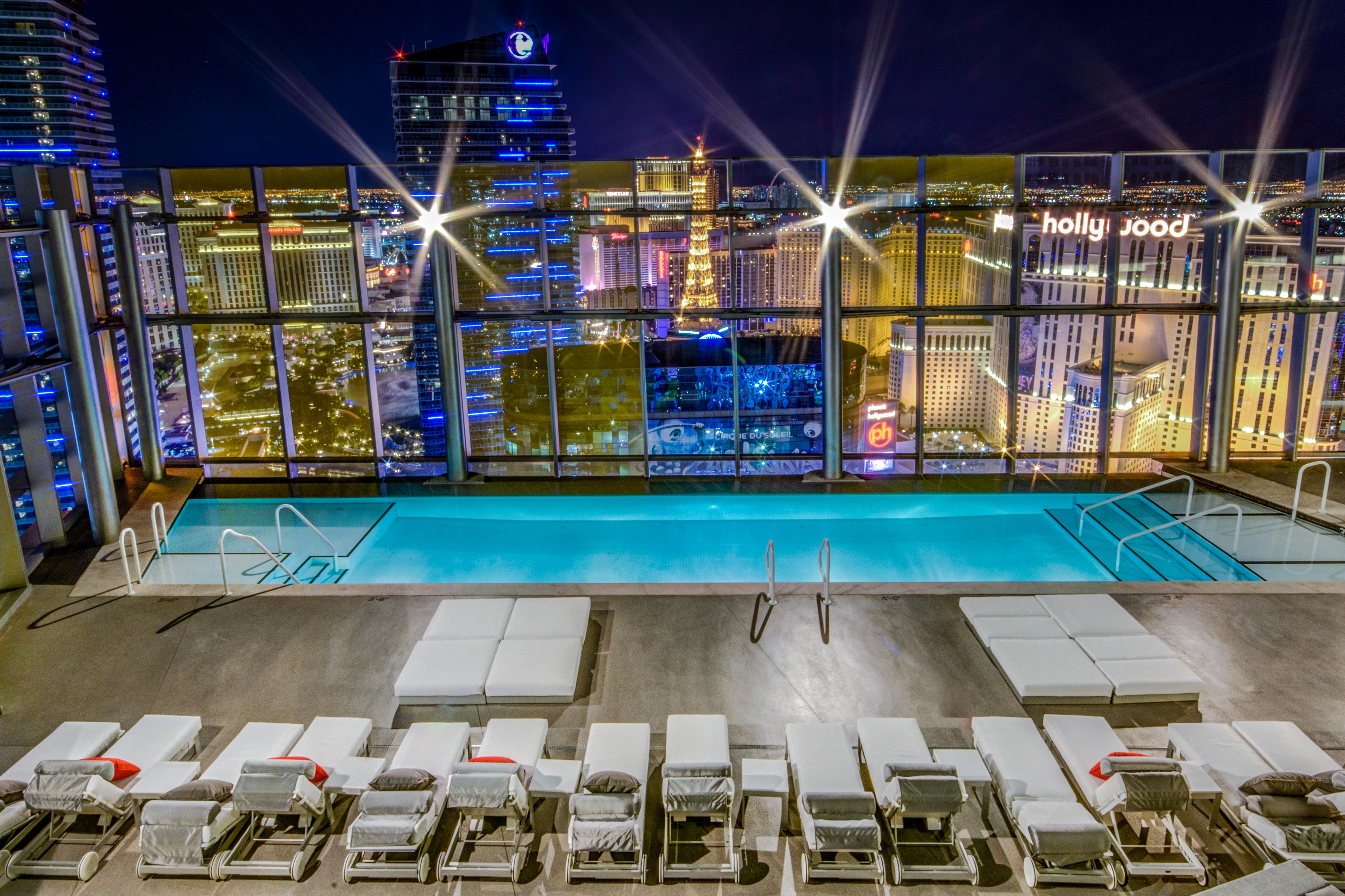 Veer Towers Condos Rooftop Pool CityCenter Las vegas